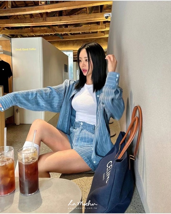 蜜桃絨條紋套裝